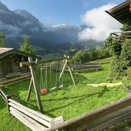 Alpstuga Beautiful Mountainside Chalet In K Nigsleiten Wald im Pinzgau